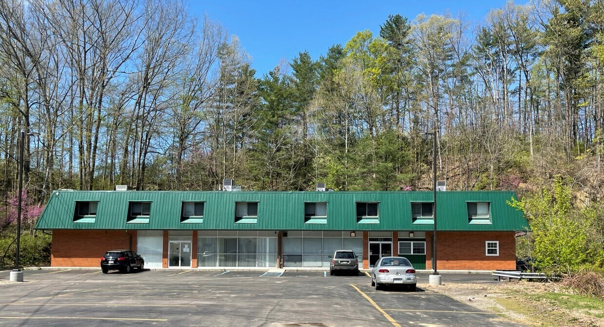 Primary Photo - 485 Richland Ave