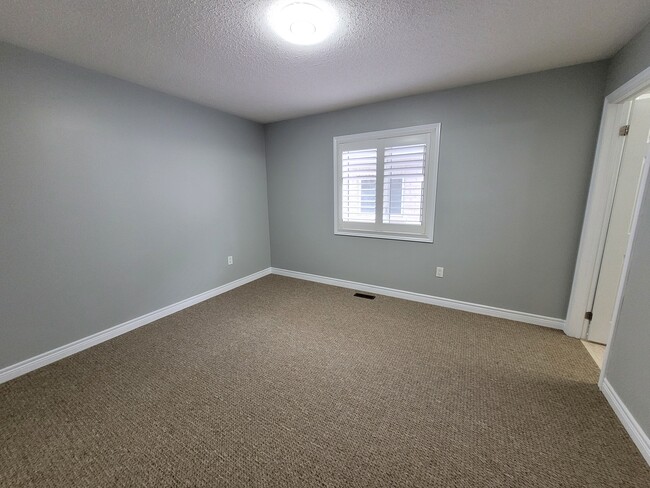 Building Photo - 5150 Doubletree Dr