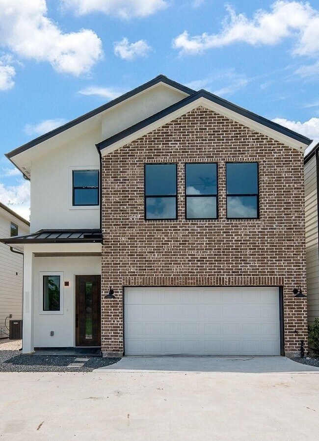 Foto del edificio - 5831 Banks St