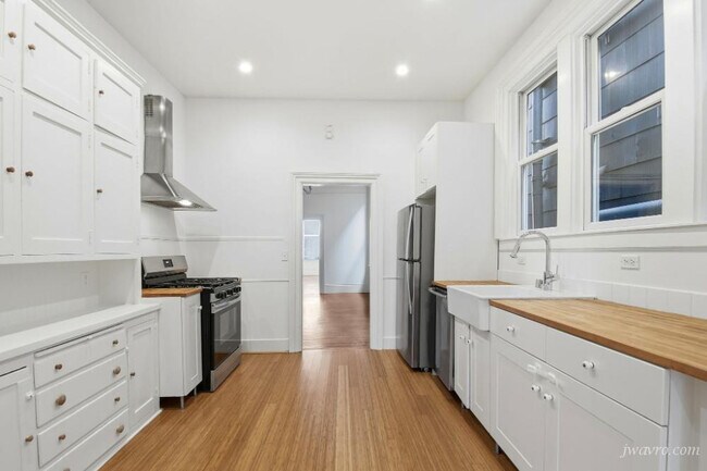 Building Photo - 4037 25th St