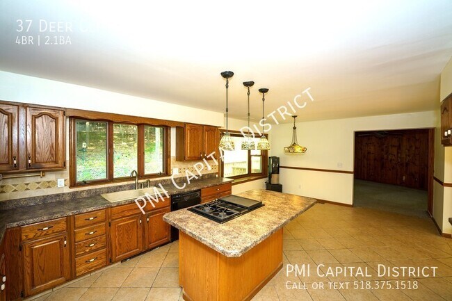 Foto del edificio - Stunning, Spacious 4BD/2.5BA House w/ Atta...