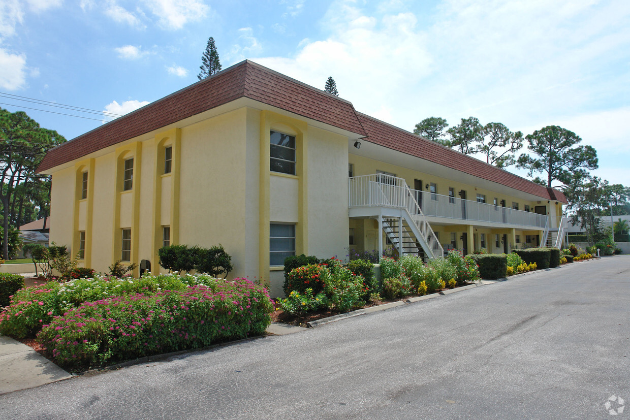 Building Photo - 275 N Shade Ave