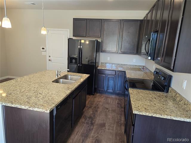 Foto del edificio - 15536 W 64th Loop