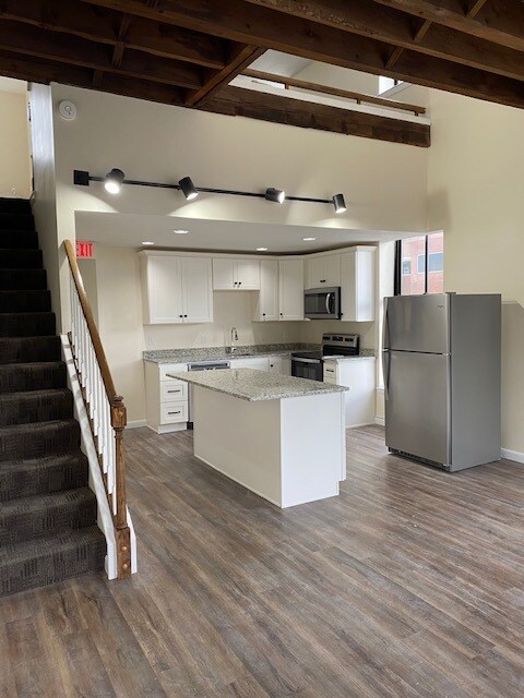 Foto del edificio - 1181 Elm St