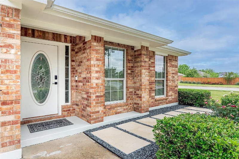 Primary Photo - 129 Aguilar Dr