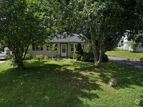 Building Photo - 222 Malone Rd