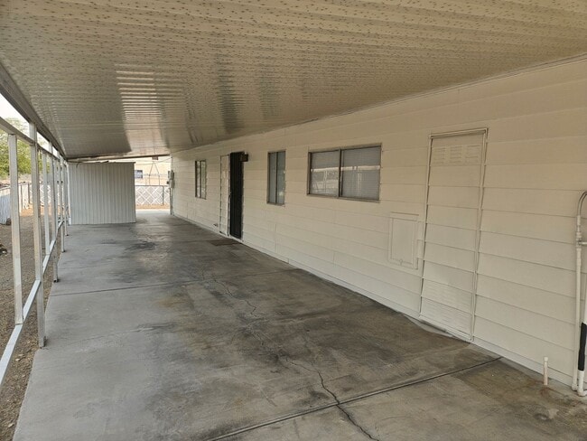 Building Photo - Newly Remodeled Manufactured Home in Bullh...
