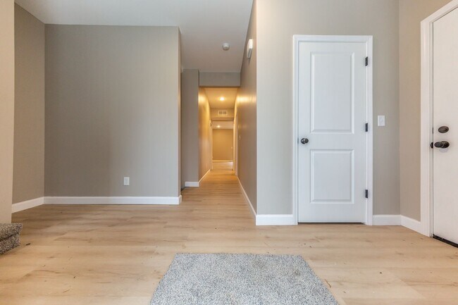 Building Photo - New Construction- 4 bedroom plus bonus roo...