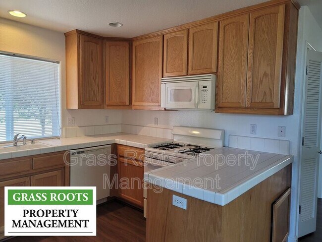 Foto del edificio - 153 Highlands Ct