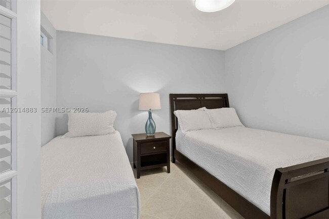 Building Photo - 2401 Collins Ave