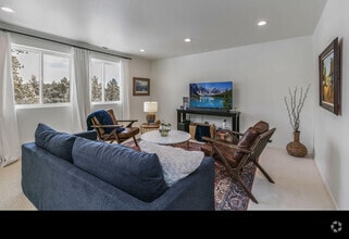Building Photo - 69353 Hinkle Butte Dr