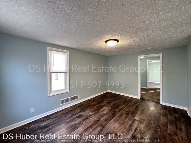 Building Photo - 2 br, 1 bath House - 223 Astor Ave