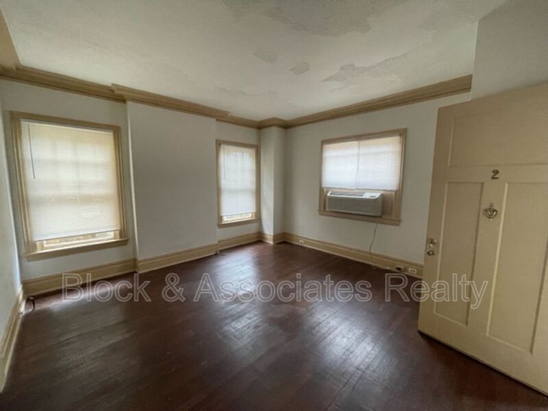 Foto del edificio - 133 E Academy St