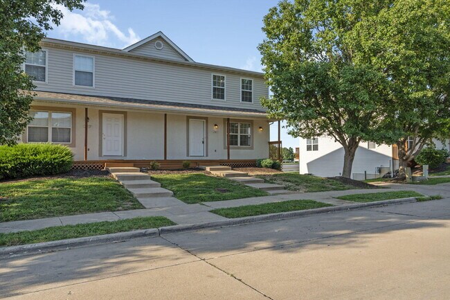 Foto del edificio - 2411 Northampton Dr