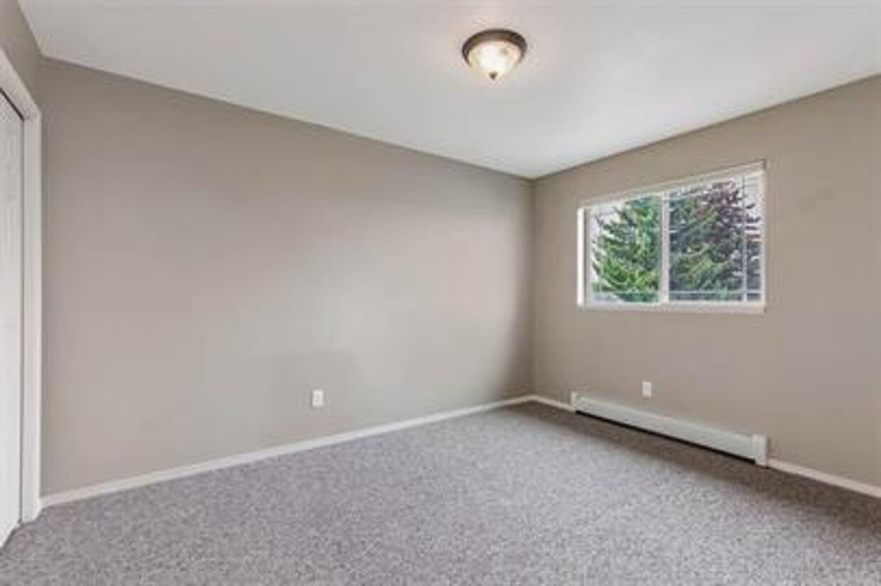 Foto principal - 3 bedroom 2.5 bath townhouse in Bozeman