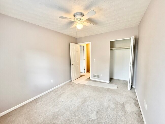 Foto del edificio - 328 Belle Ave SW