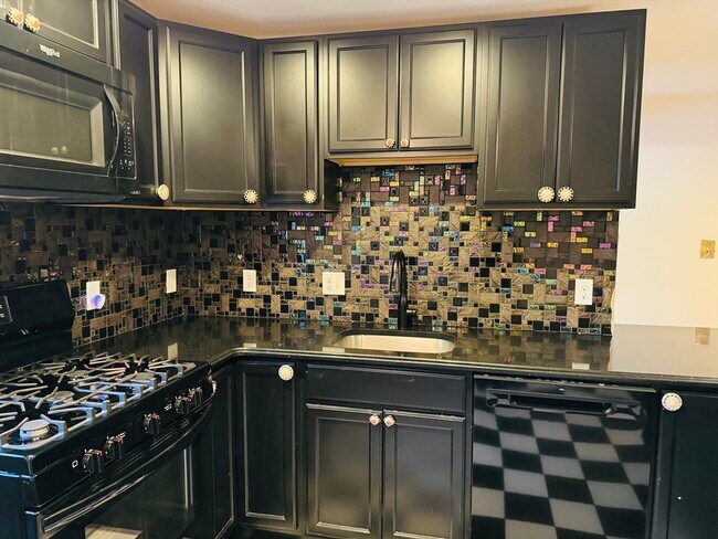 Foto del edificio - 125 Essex St