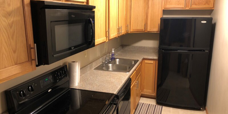 Foto principal - 10311 Cedar Lake Rd