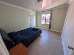 Building Photo - 1406 Highland Blvd