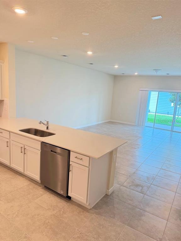 Foto del edificio - 2817 Bright Bird Ln