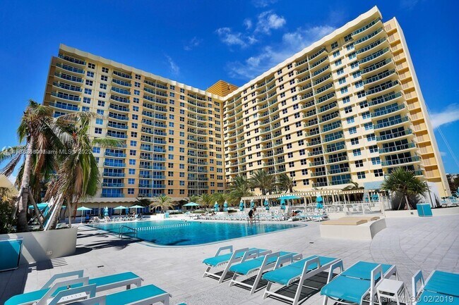 Building Photo - 2501 S Ocean Dr
