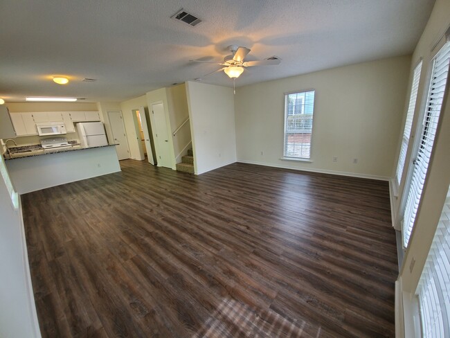 Building Photo - 187 Redfish Cir