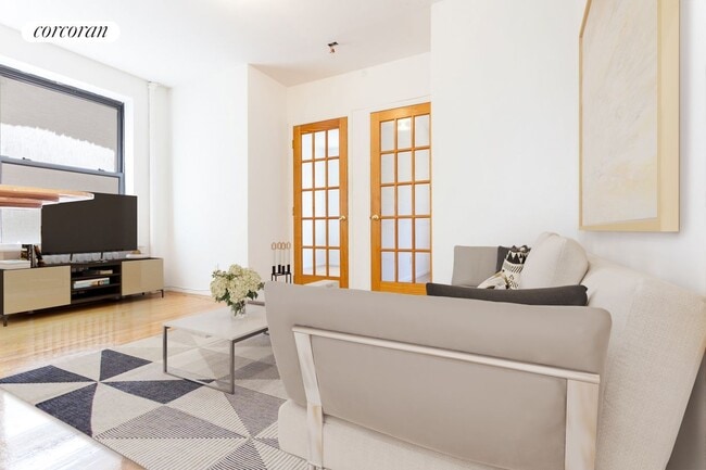 Foto del edificio - 542 E 82nd St