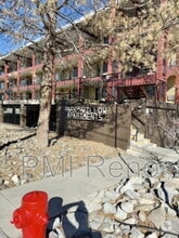 Building Photo - 160 Park St