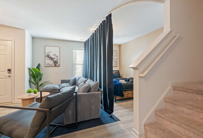 Building Photo - 219 Socket St