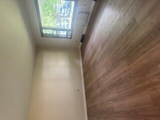 Building Photo - 5213 Village Ct