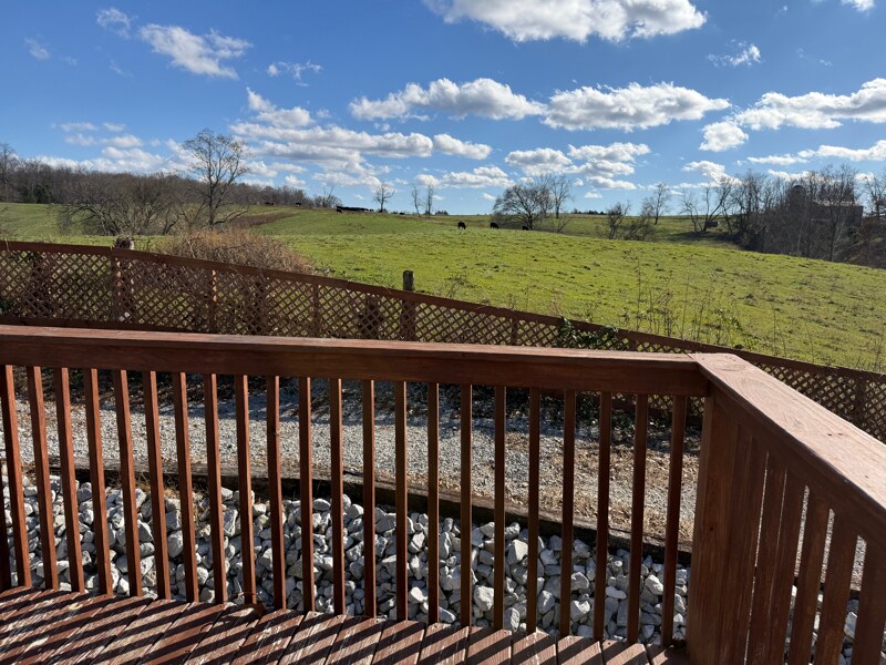 Primary Photo - 704 Mystic View Rd