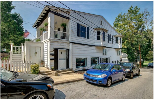 Duplex - 103 Citron St