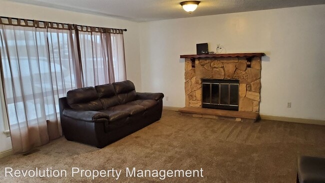 Building Photo - 1318 E 4225 S