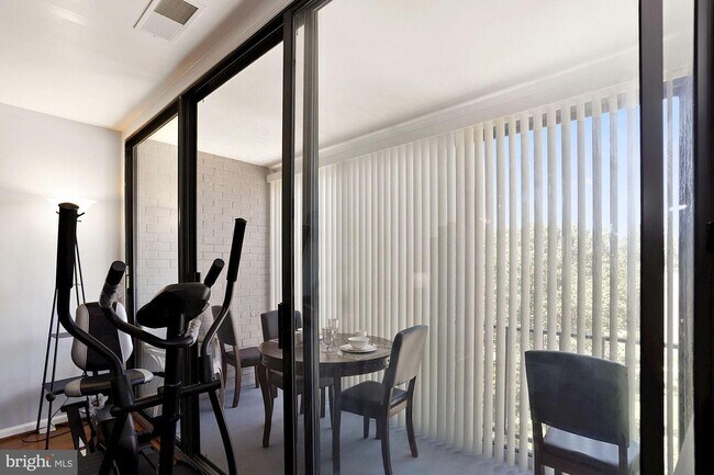 Foto del edificio - 8661 Greenbelt Rd