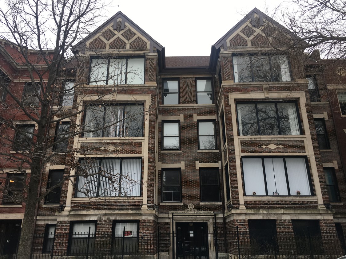Primary Photo - 5131 S Ingleside Ave