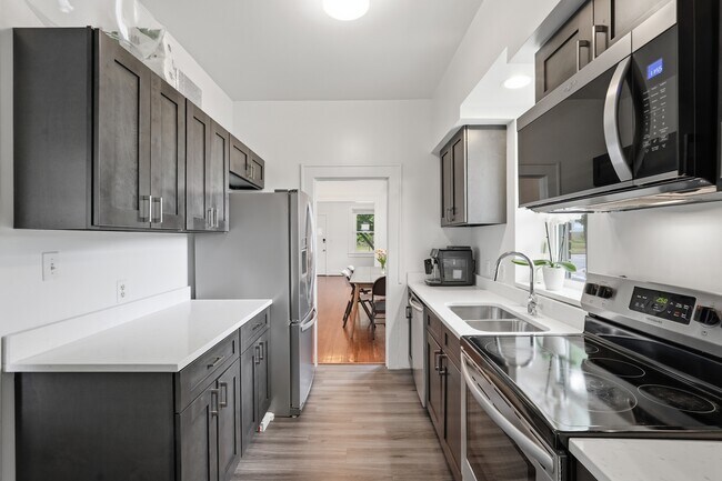 Foto del edificio - 4800 Berwyn Rd