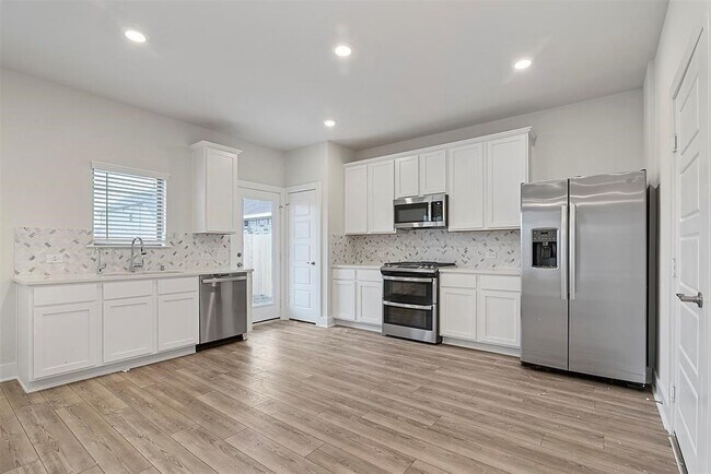 Foto del edificio - 10638 Whitejacket