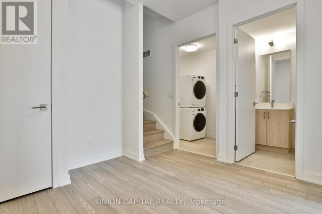 Building Photo - 2 Red Squirrel Ln.