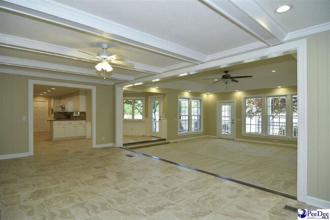 Foto del edificio - 108 Timberlake Dr