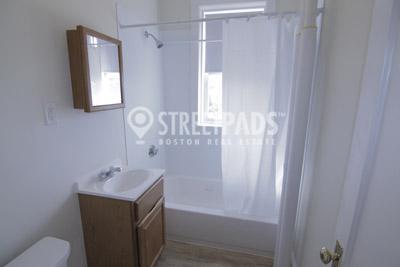 Foto del edificio - bedroom in Boston MA 02215