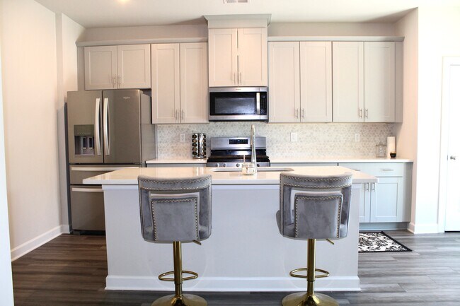 Building Photo - 2115 Belterra Dr