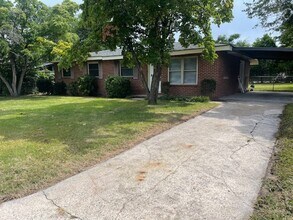 Building Photo - 1414 Springview Dr