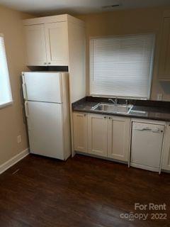 Foto del edificio - 910 Log Cabin Rd
