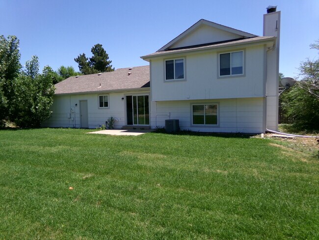 Foto del edificio - 4 Woodbine Ct