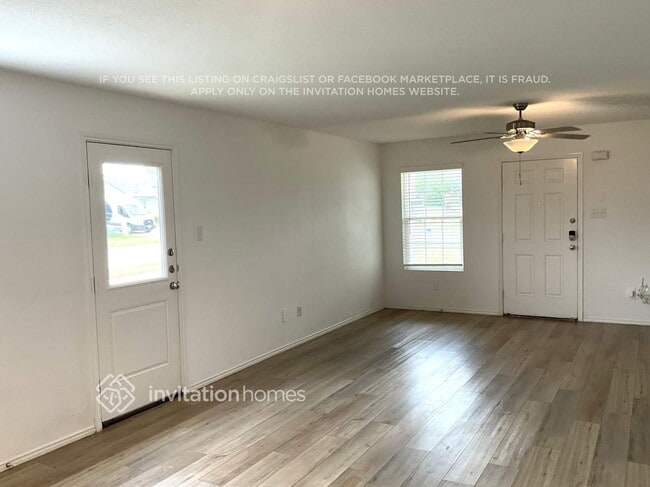 Building Photo - 1346 Mosely Cir