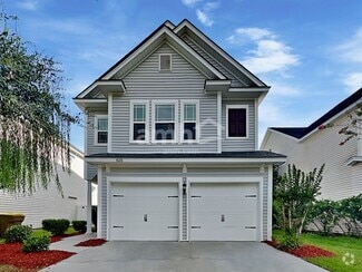 Building Photo - 625 Summer Hill Way