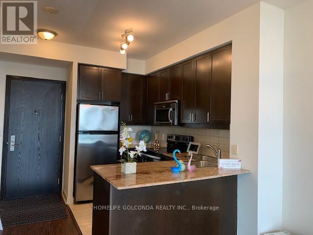 Photo du bâtiment - 80 Absolute Ave