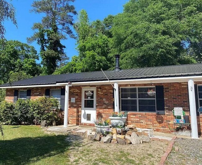 Foto del edificio - 4811 Floyd Ct