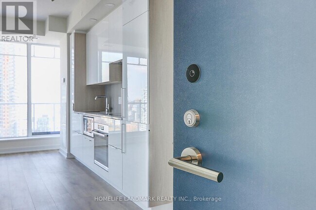 Building Photo - 28 Freeland St