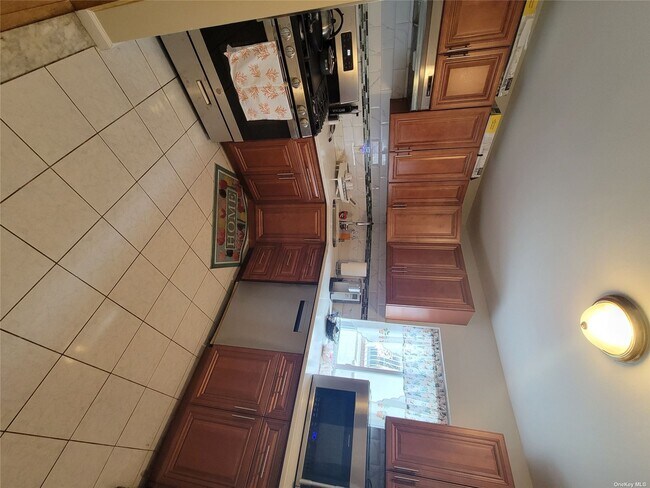 Foto del edificio - 219-08-219112 112th Rd